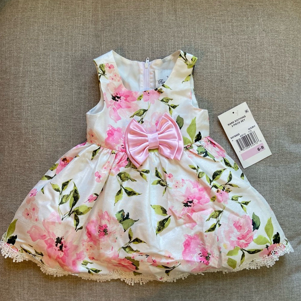 6-9 month girls floral dress. NWT!